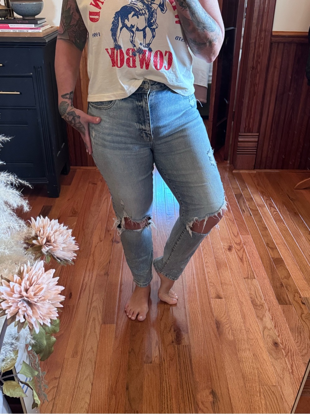 eunina Super High Rise Mom Crop Jeans
